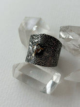 Load image into Gallery viewer, Hematite Shield Ring