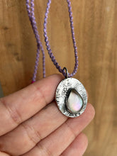 Load image into Gallery viewer, Aurora Pendant Necklace