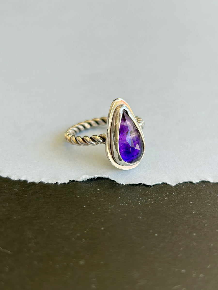 Amethyst Drop Twist Ring 9