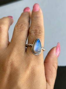 Blue Moonstone Twist Ring 7.5
