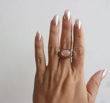 Load image into Gallery viewer, Peach Moonstone Silver Ring 7.5