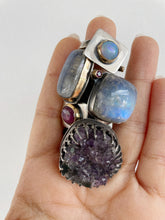 Load image into Gallery viewer, Amethyst And Sapphire Ring