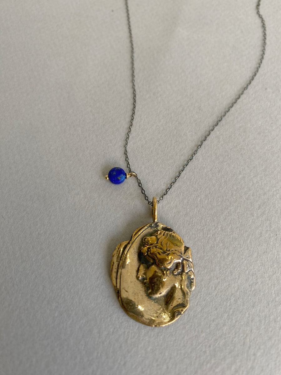 Atinous Amulet With Lapis Lazuli